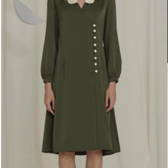 WConcept French Retro Petaloid Collar Khaki Dress with Buttons - Picture 15 of 15